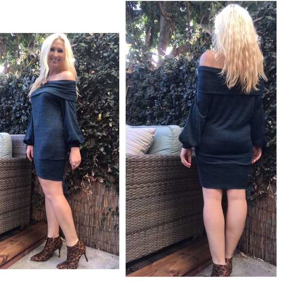 🤩Teal Off the Shoulder Tunic🌟 - Picture 2 of 3